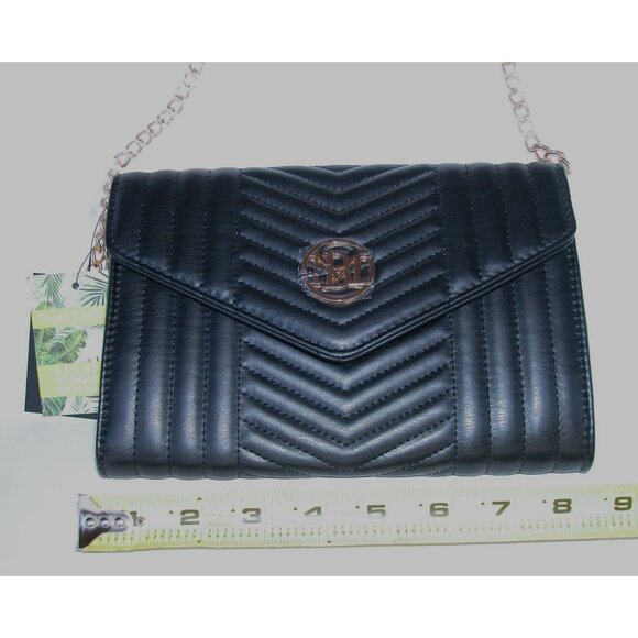 Badgley Mischka Black Quilted Vegan Leather Crossbody Bag With Gold Chain Strap - Picture 3 of 4